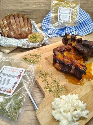 Pečená medová žebírka s kořením Adamova žebra.
